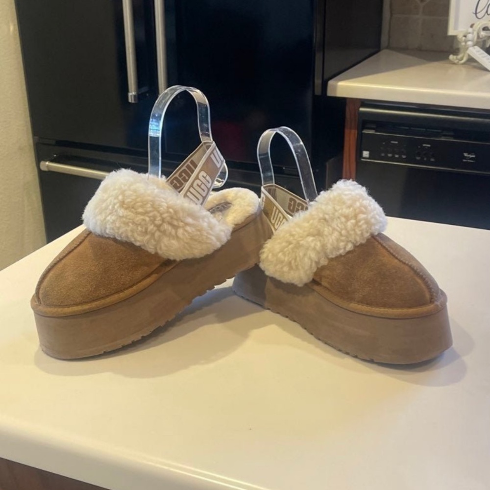 UGG funkette brown suede chestnut platform slippers